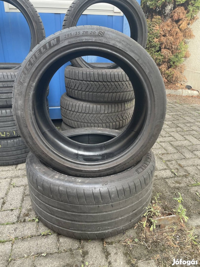 Michelin 295/35 R20 nyári gumi