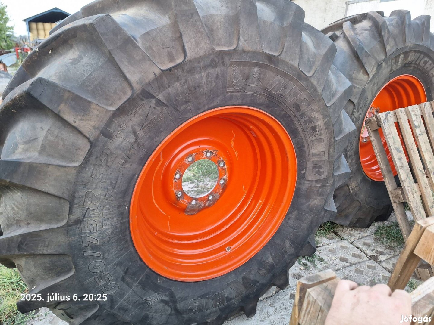 Michelin 650/75R32 kerekek.
