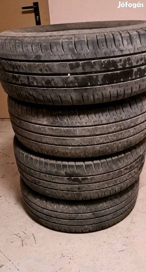 Michelin Agilis 235/65 R16C