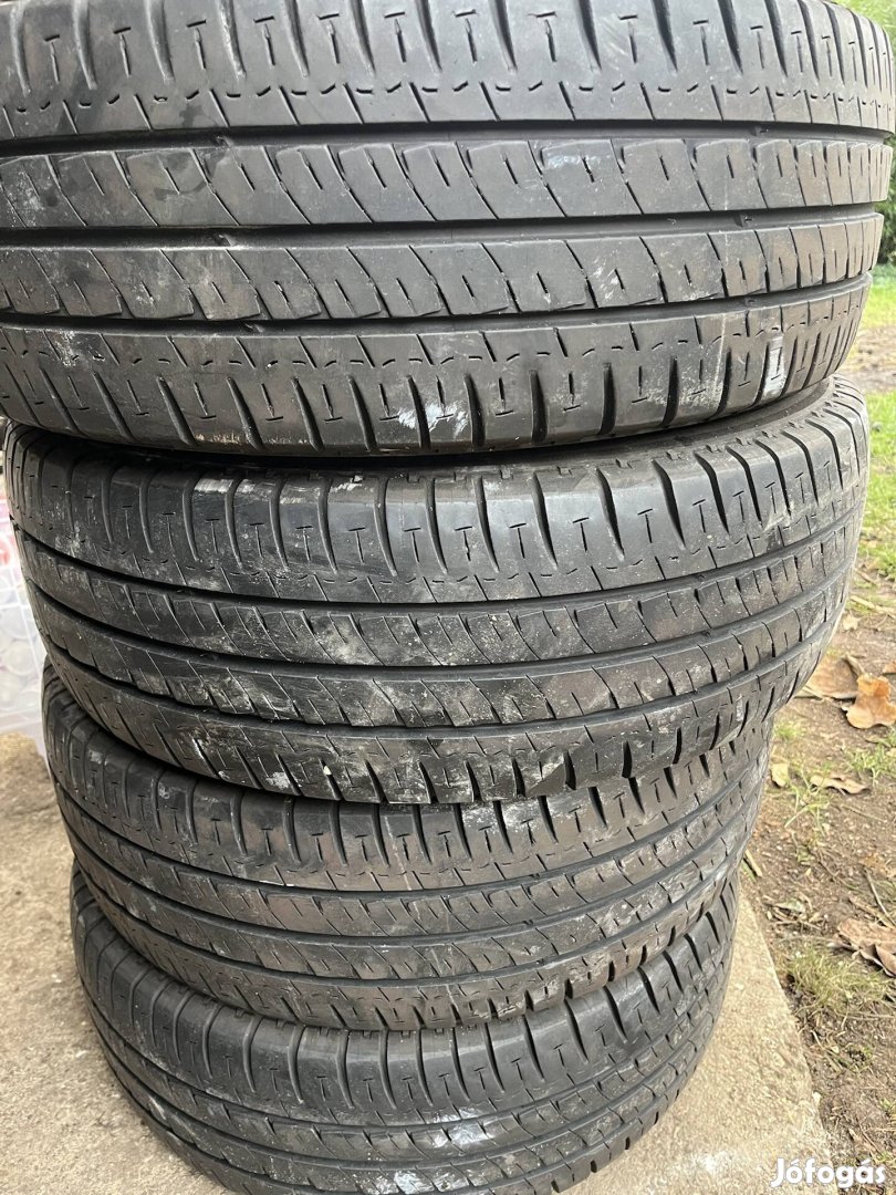 Michelin Agilis 235/65 R16C