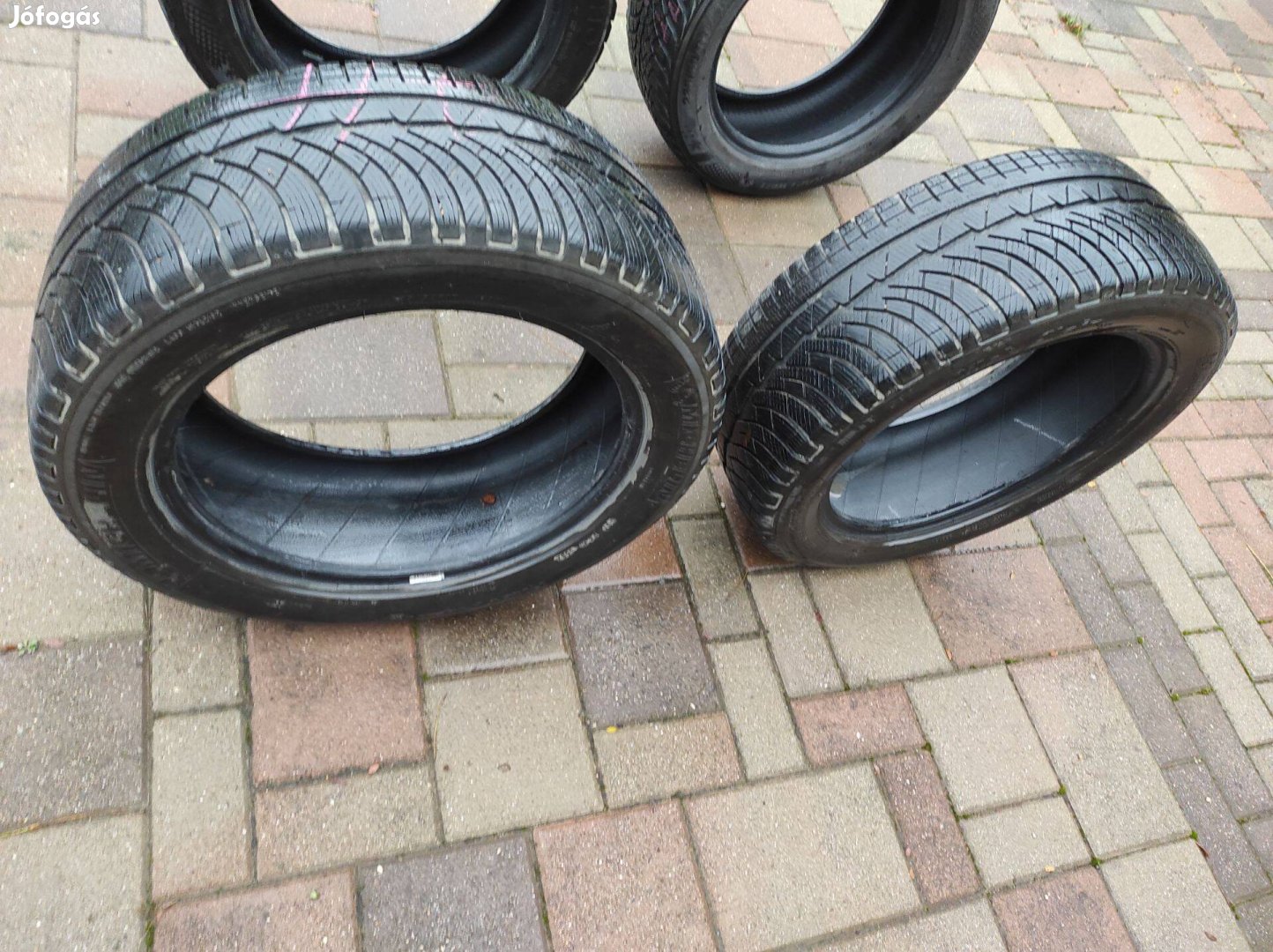 Michelin Alpin 235/50R17 téligumi2db