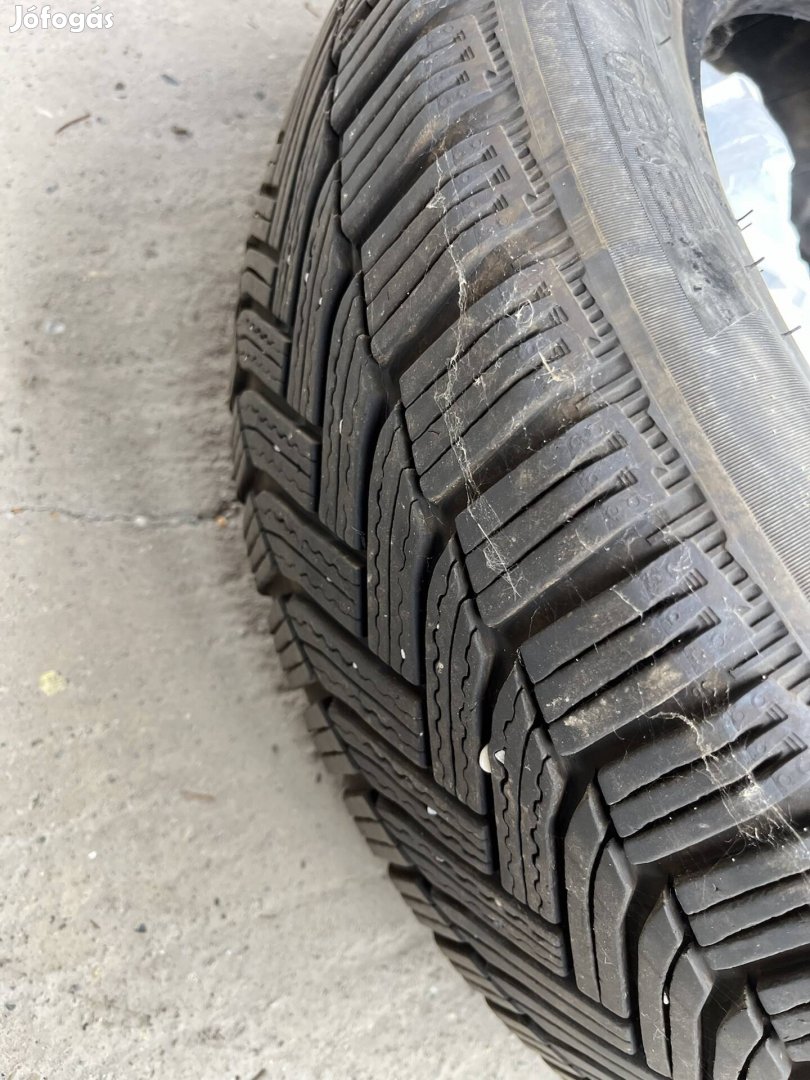 Michelin Alpin 5 205/60/R16 5mm téligumi
