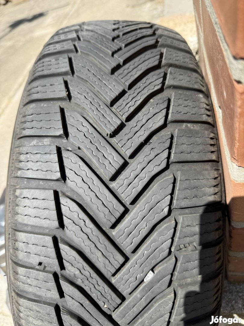 Michelin Alpin 6 205/55 R16