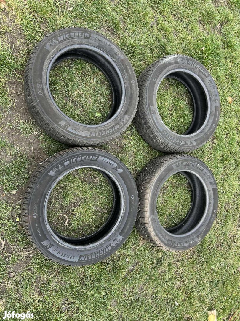 Michelin Alpin 6 205/55 R16 téligumi