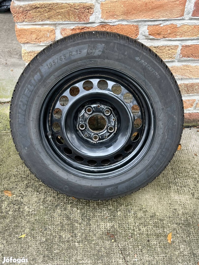 Michelin Alpin téligumi 195/65R19 felnivel