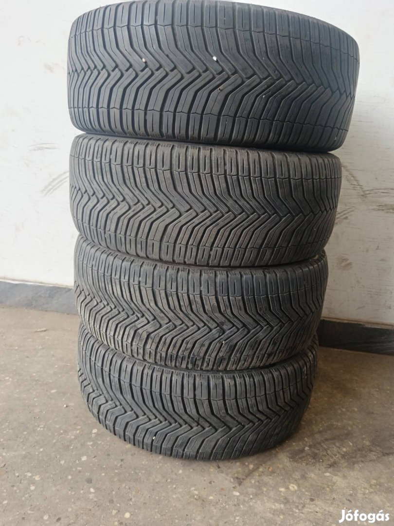 Michelin Cross Climate 225/45R17