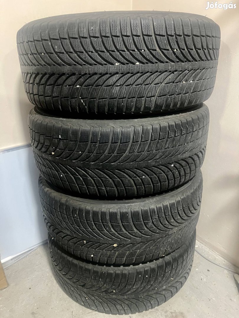 Michelin Latitude LA2 255/50/19 Téli gumi
