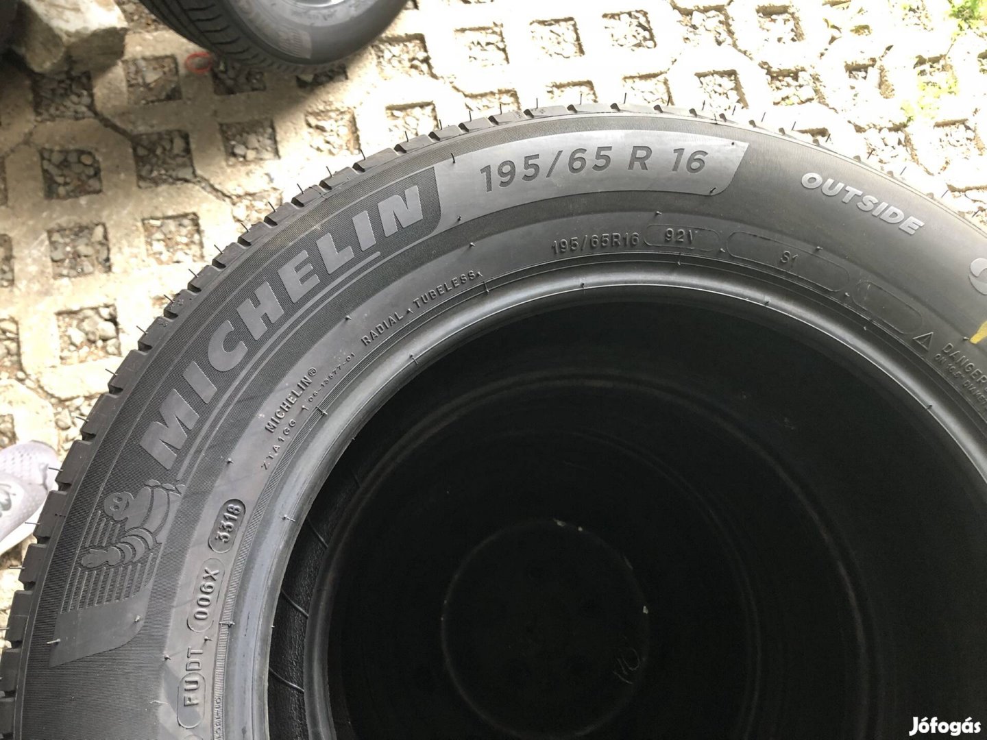 Michelin Nyári gumi 4 db 195/65 R16 egyben 16"