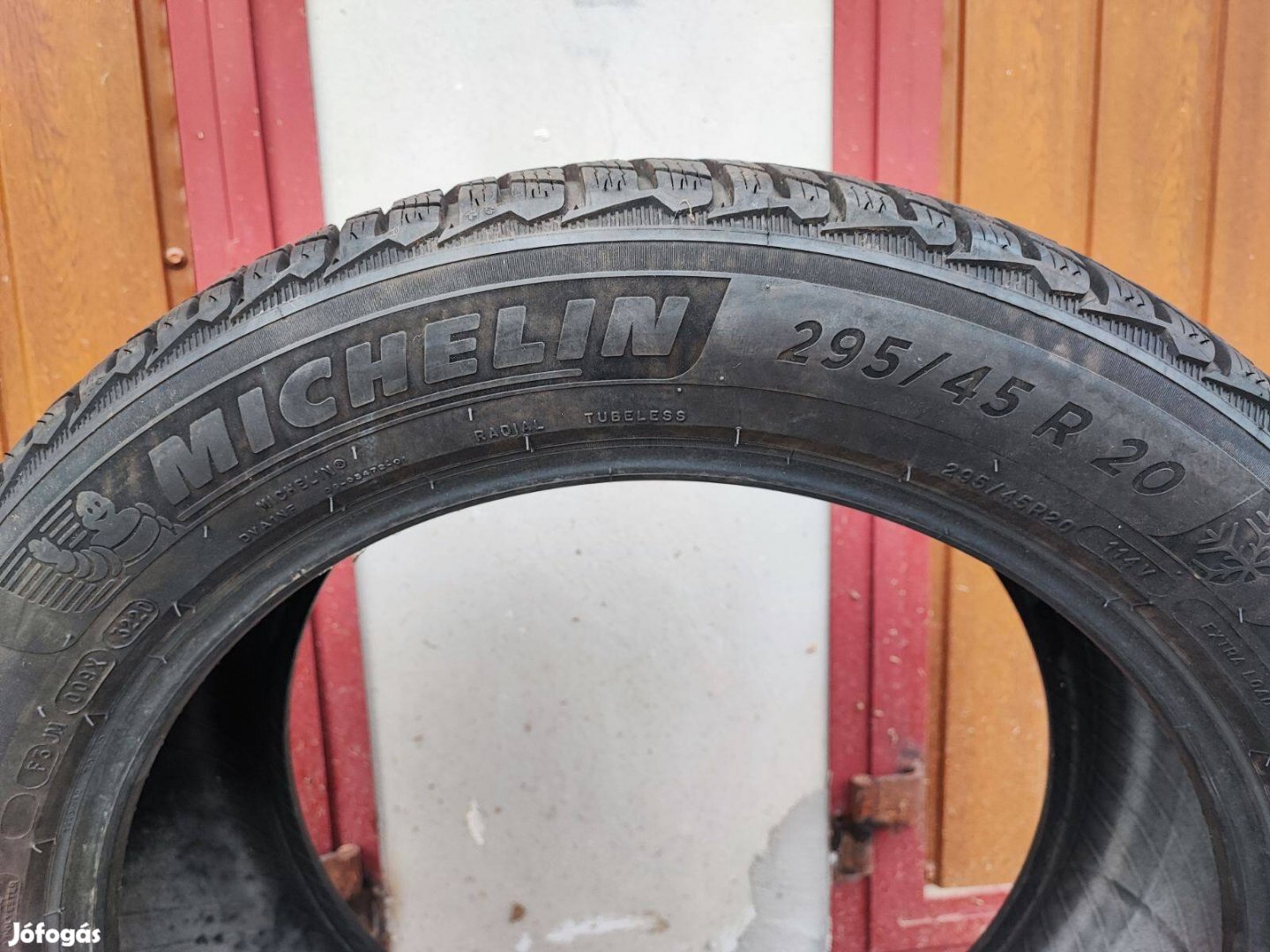 Michelin Pilot Alpin 5 SUV 295/45 R20 