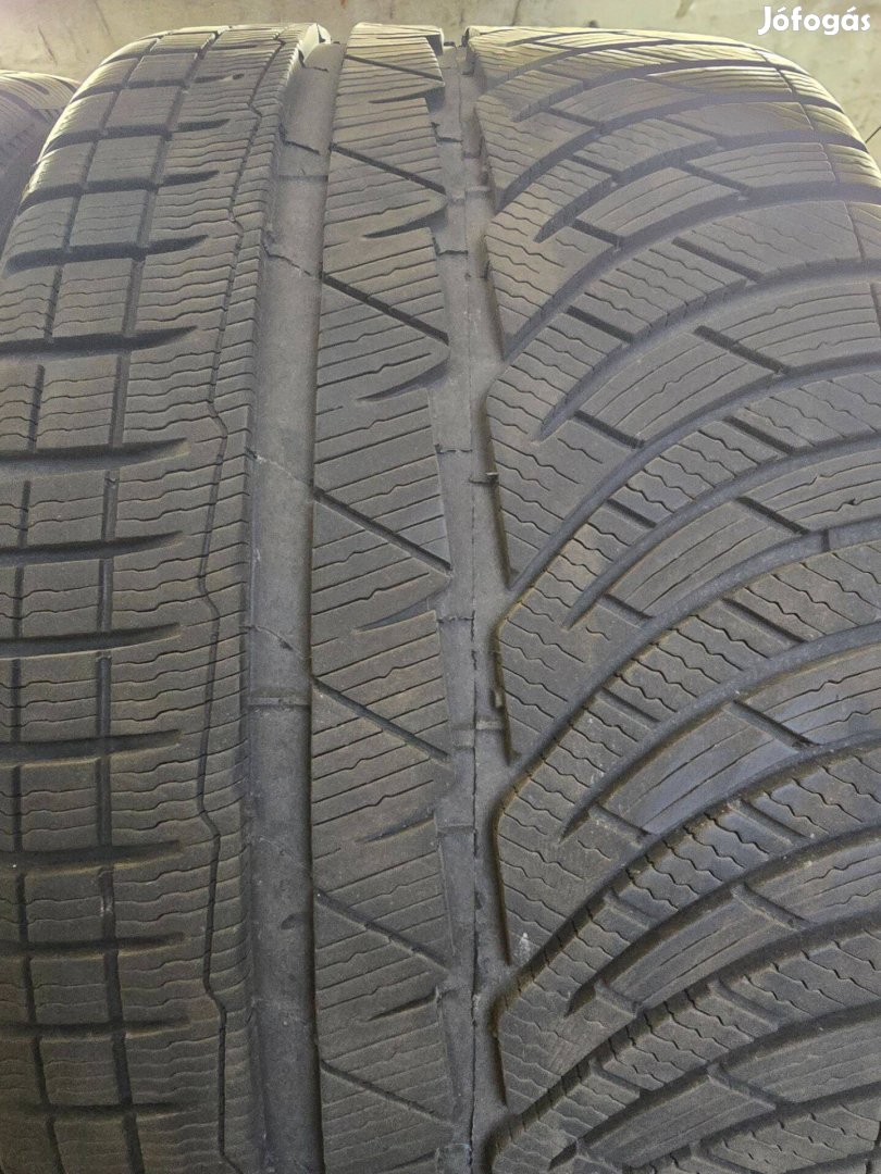 Michelin Pilot Alpin 5 téli gumi 245/40R19 275/35R19