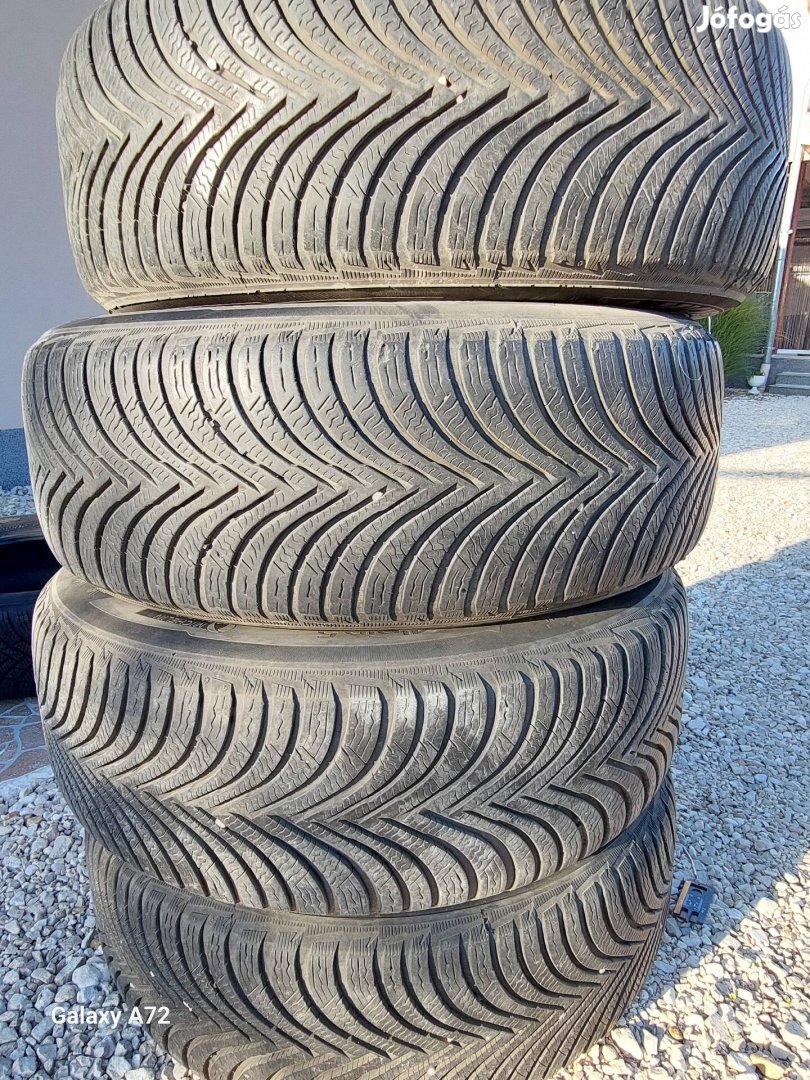 Michelin alpine5 téligumi 205/60/16