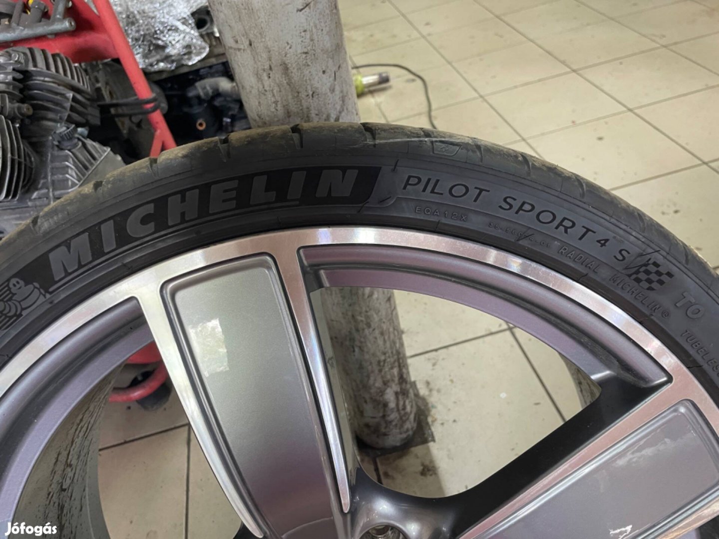 Michelin pilot sport 4 235/35 zr20 1 db nagyon jó állapotú gumi