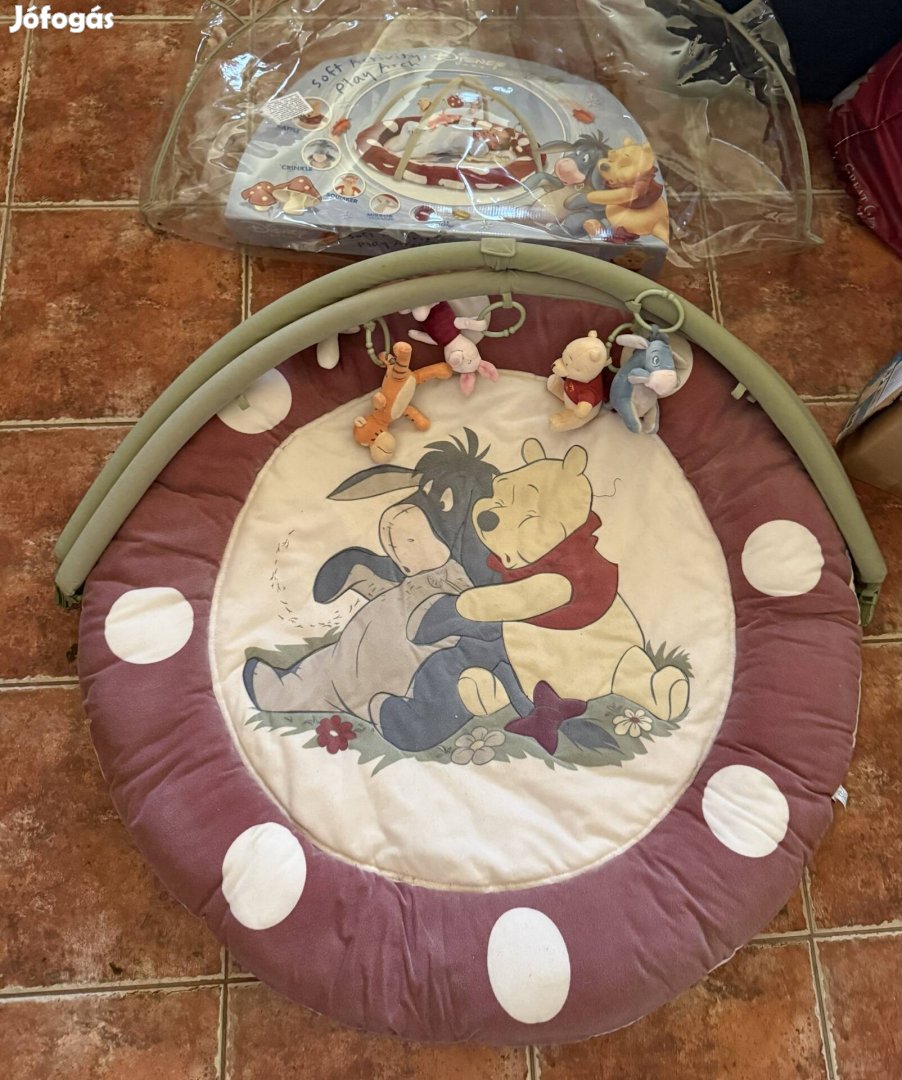 Micimackós baba játszószőnyeg