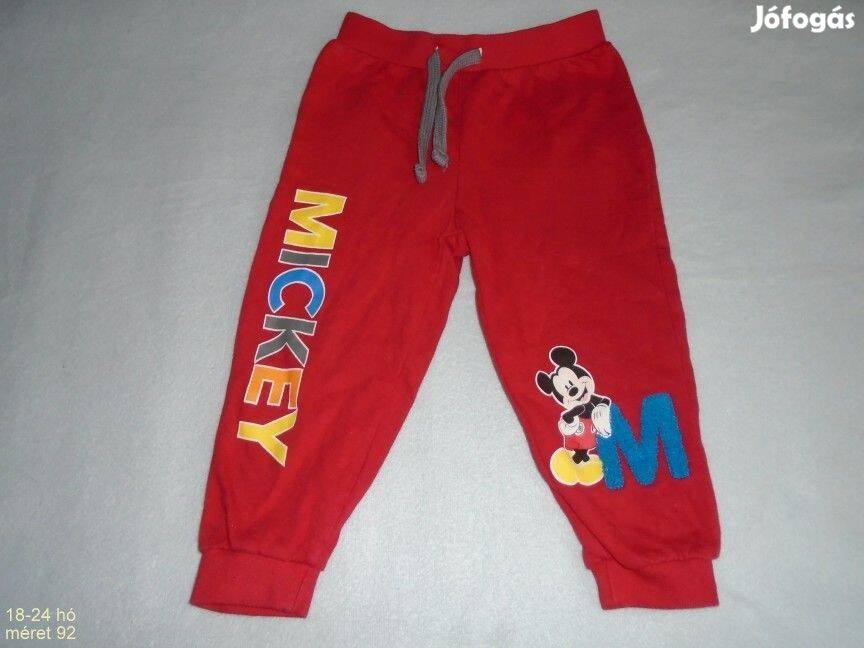 Mickey egér mintás piros jogger nadrág 18-24 hó (méret 92)