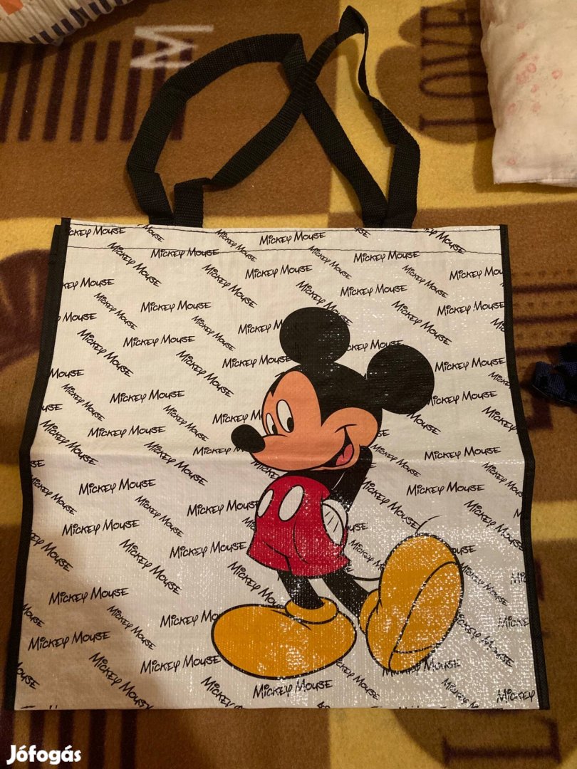 Mickey egeres táska