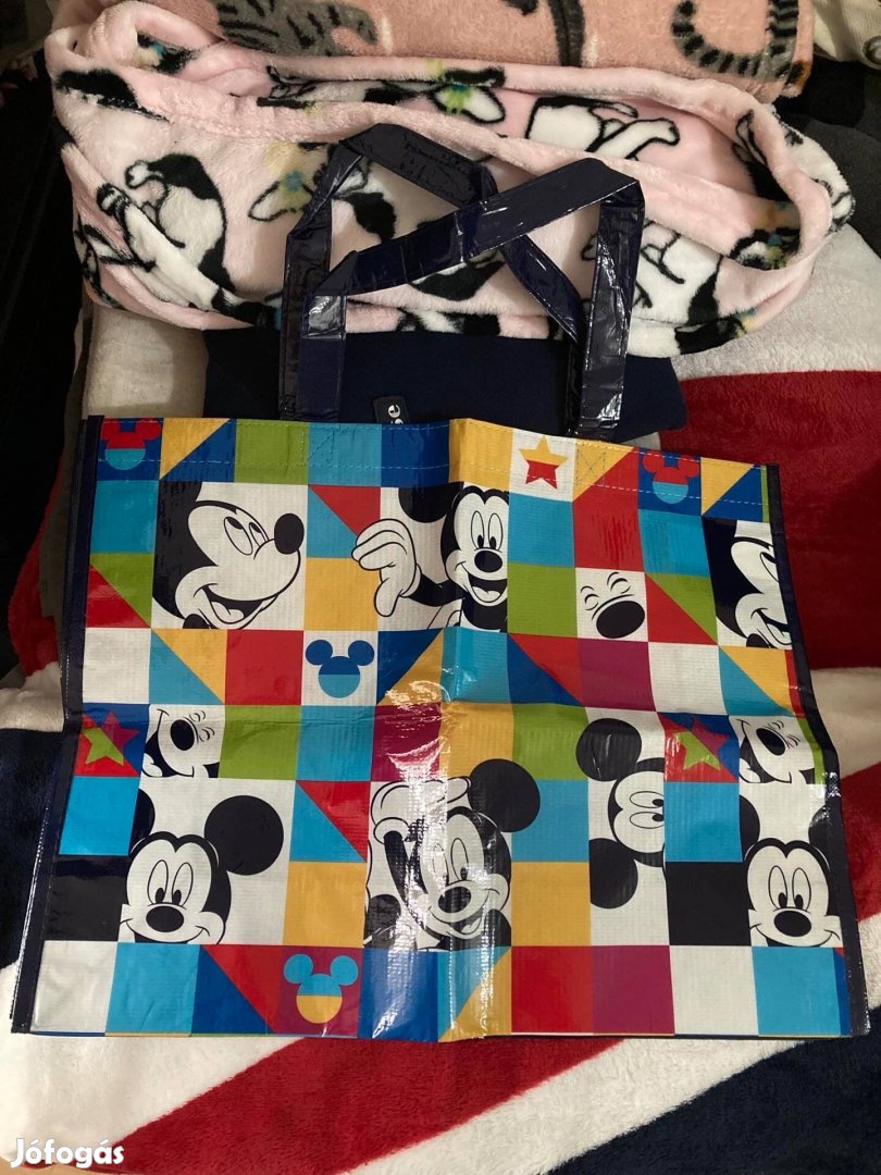 Mickey egeres táska