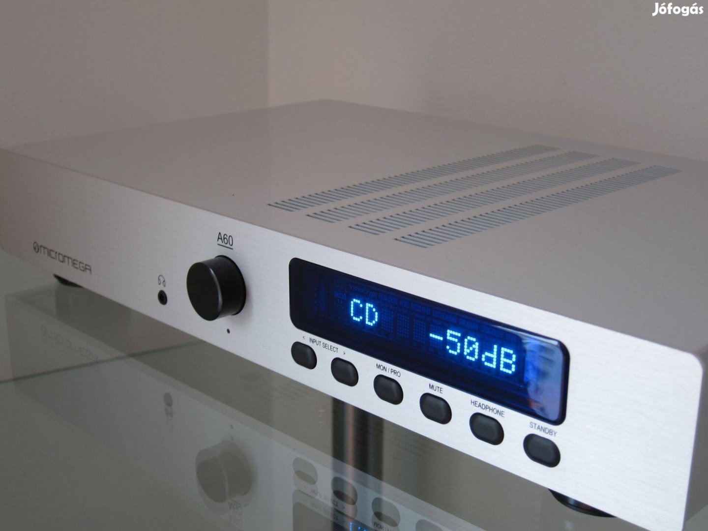 Micromega A60 Audiofil erősító, beépített MM Phono, távvezérlő