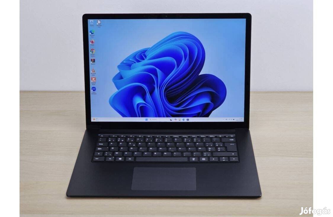 Microsoft Surface Laptop 3 - i5 - 8GB RAM 256GB SSD