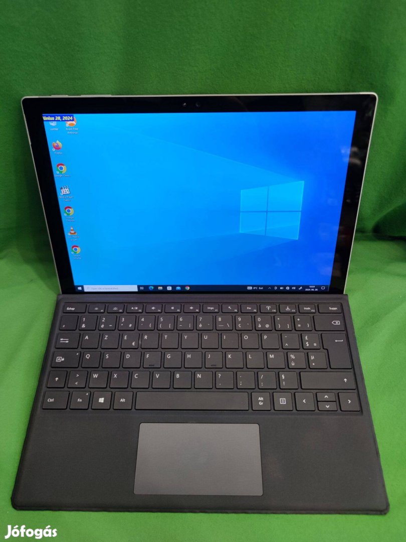 Microsoft Surface Pro 4 i5 8GB/256GB 2 in 1 tablet