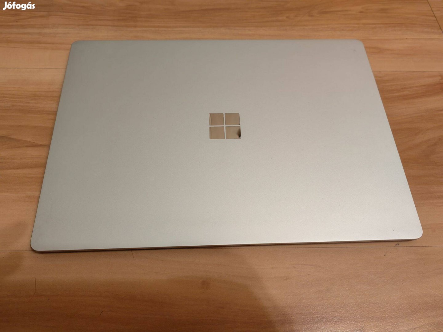 Microsoft Surface laptop 2 13,5" érintő kijelző, i5 8350u, 8gb, gar