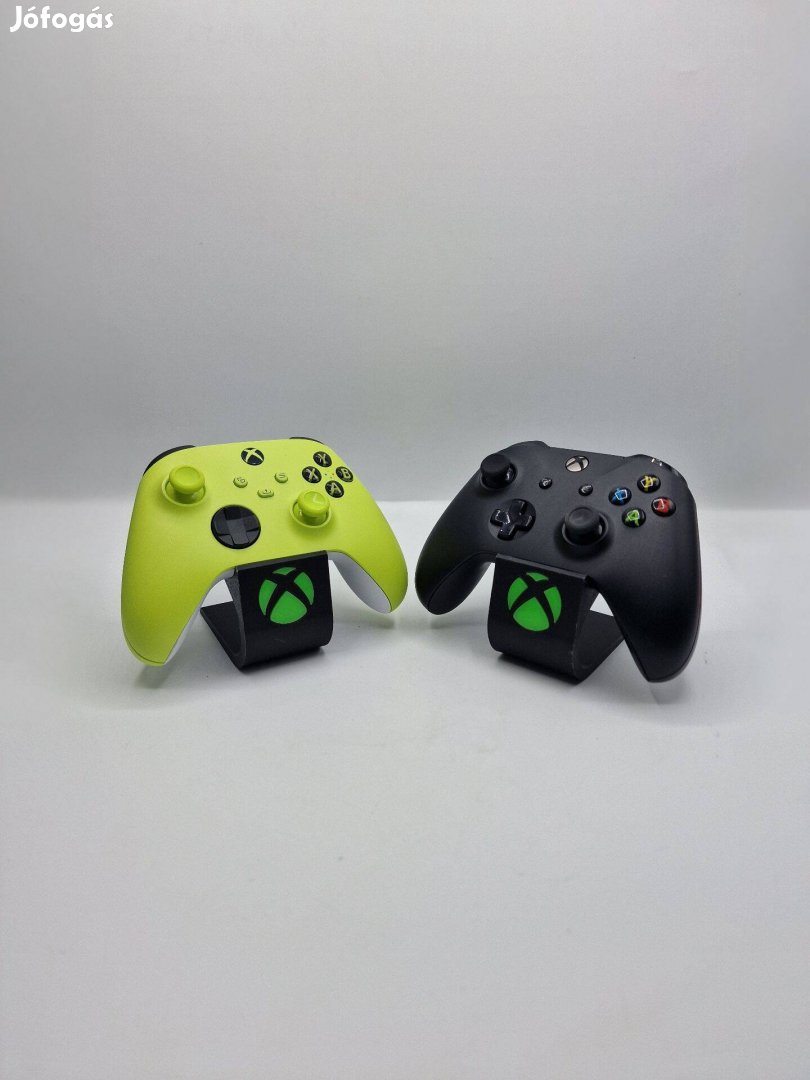 Microsoft Xbox One X 1TB +2 kontroller (5647), 1 év garancia