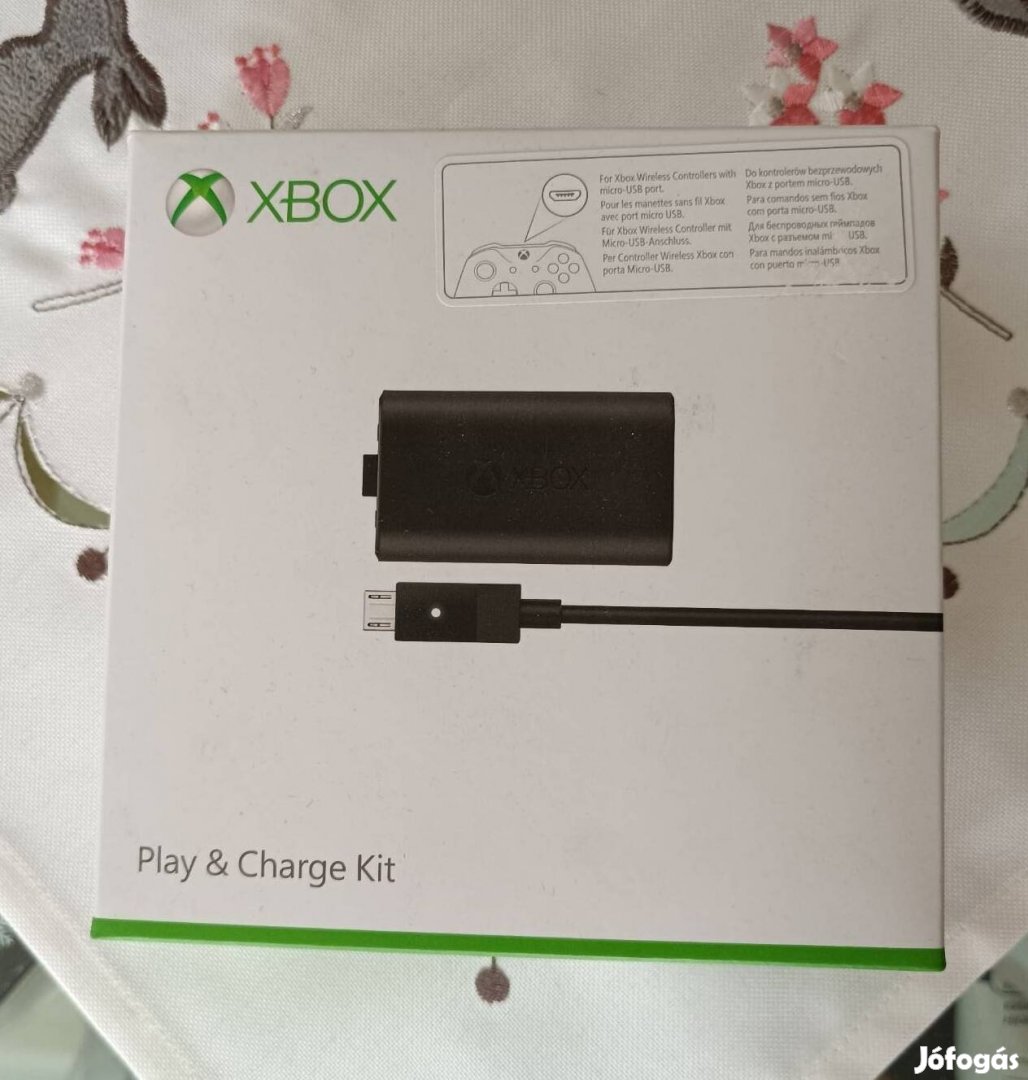 Microsoft Xbox Play & Charge Kit