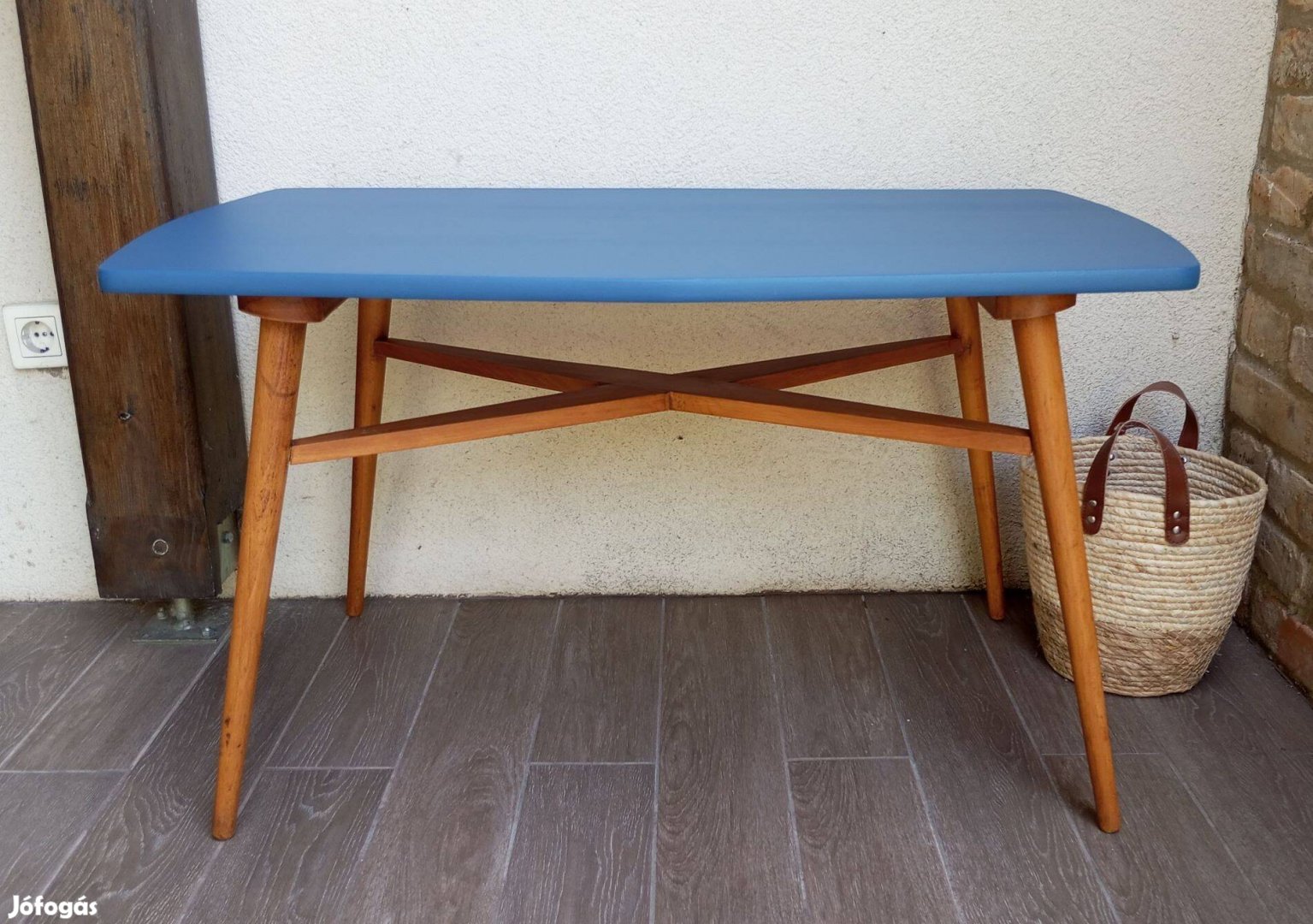 Mid century retro dohányzóasztal