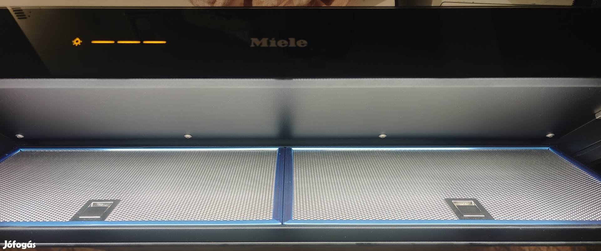 Miele DAD 4841 Black Levantar Obszidiánfekete páraelszívó