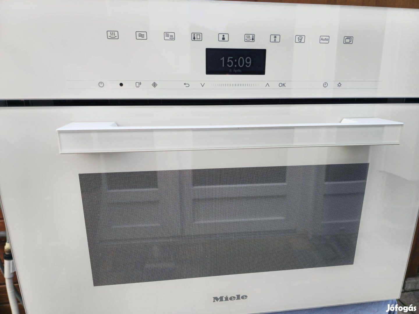 Miele DGM7440 kombinált gőzpároló és mikró