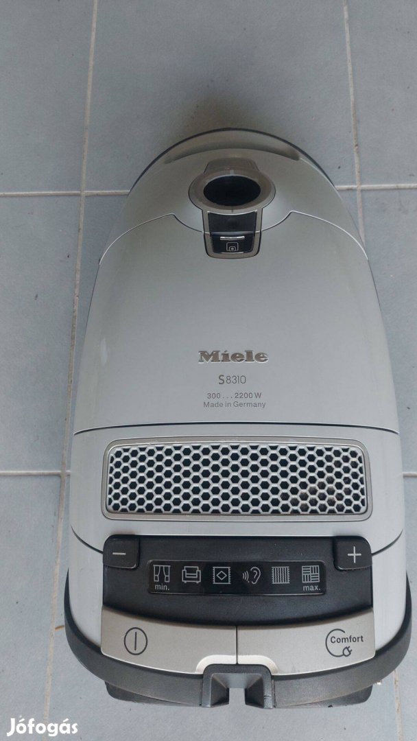 Miele S8310 porzsákos 2200W porszivó