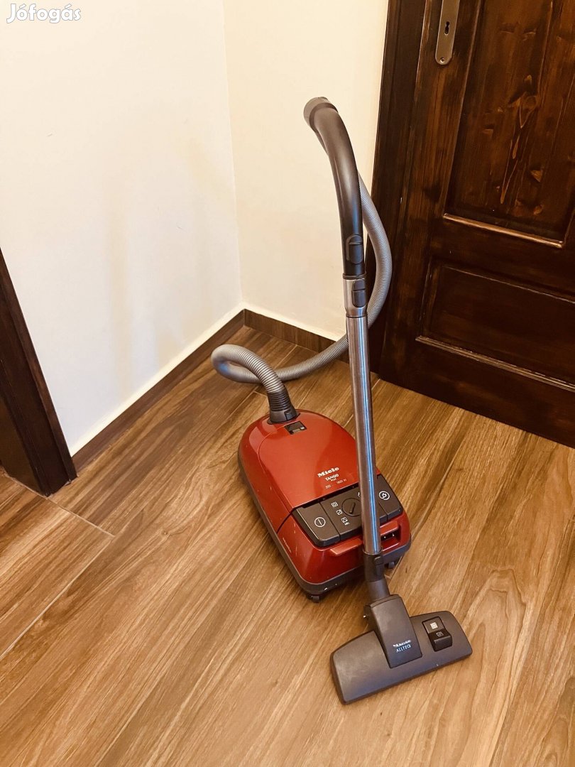 Miele Tango 1800W brutál szívóerő ingyen posta 