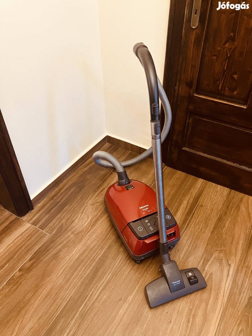 Miele Tango 1800W porszívó ingyen posta