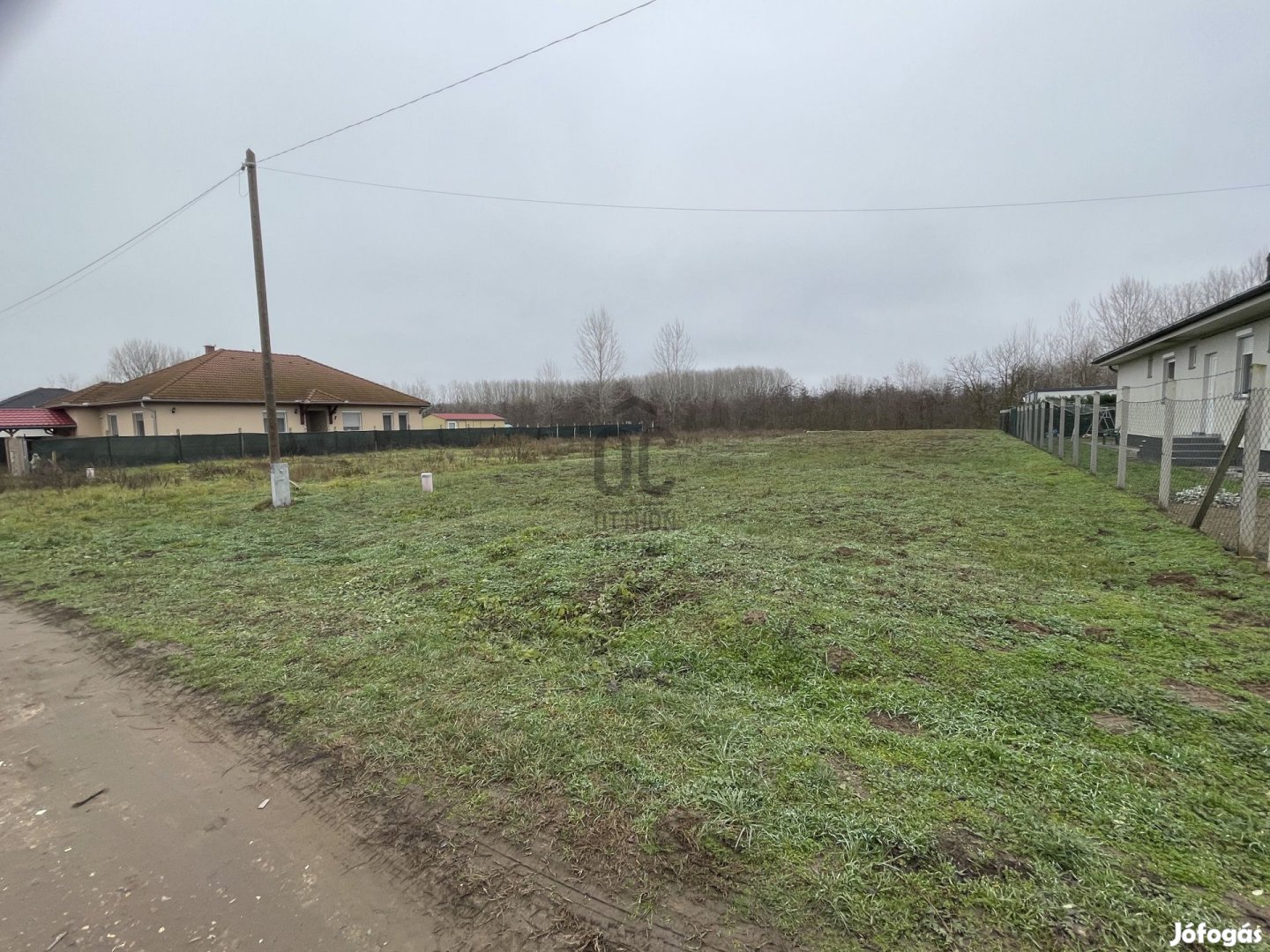 Mikepércsi építési telek eladó