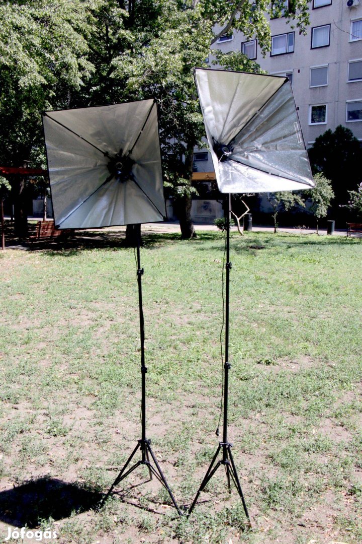 Mikrosat stúdió lámpák izzókkal