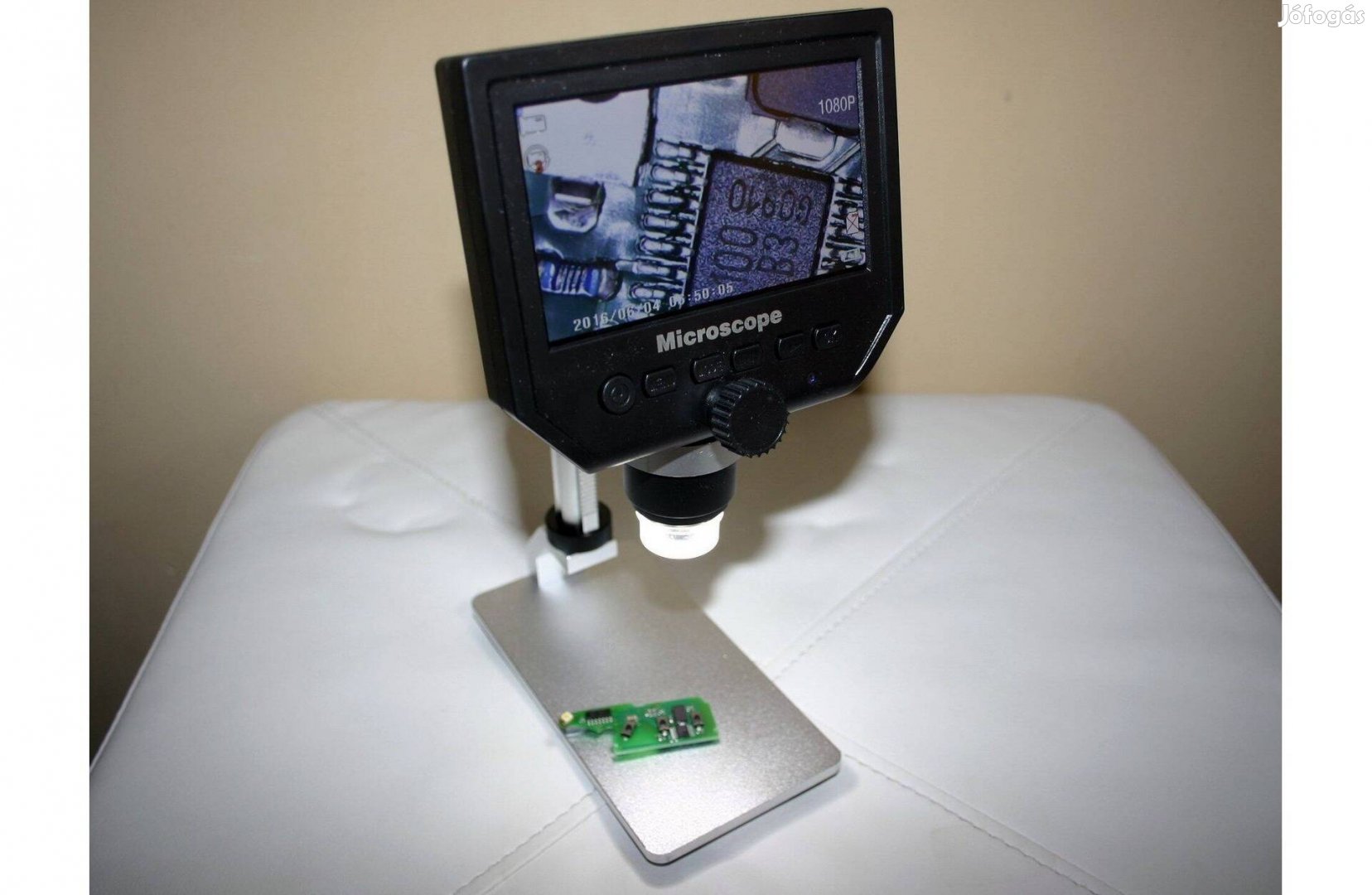 Mikroszkóp 600x LCD, USB, Microsd, világítás elektronikai javításokhoz