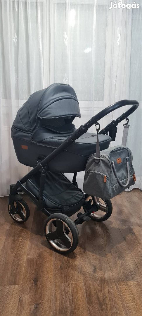 Mikrus Comodo Eco babakocsi újszerű állapotban 110.000FT  