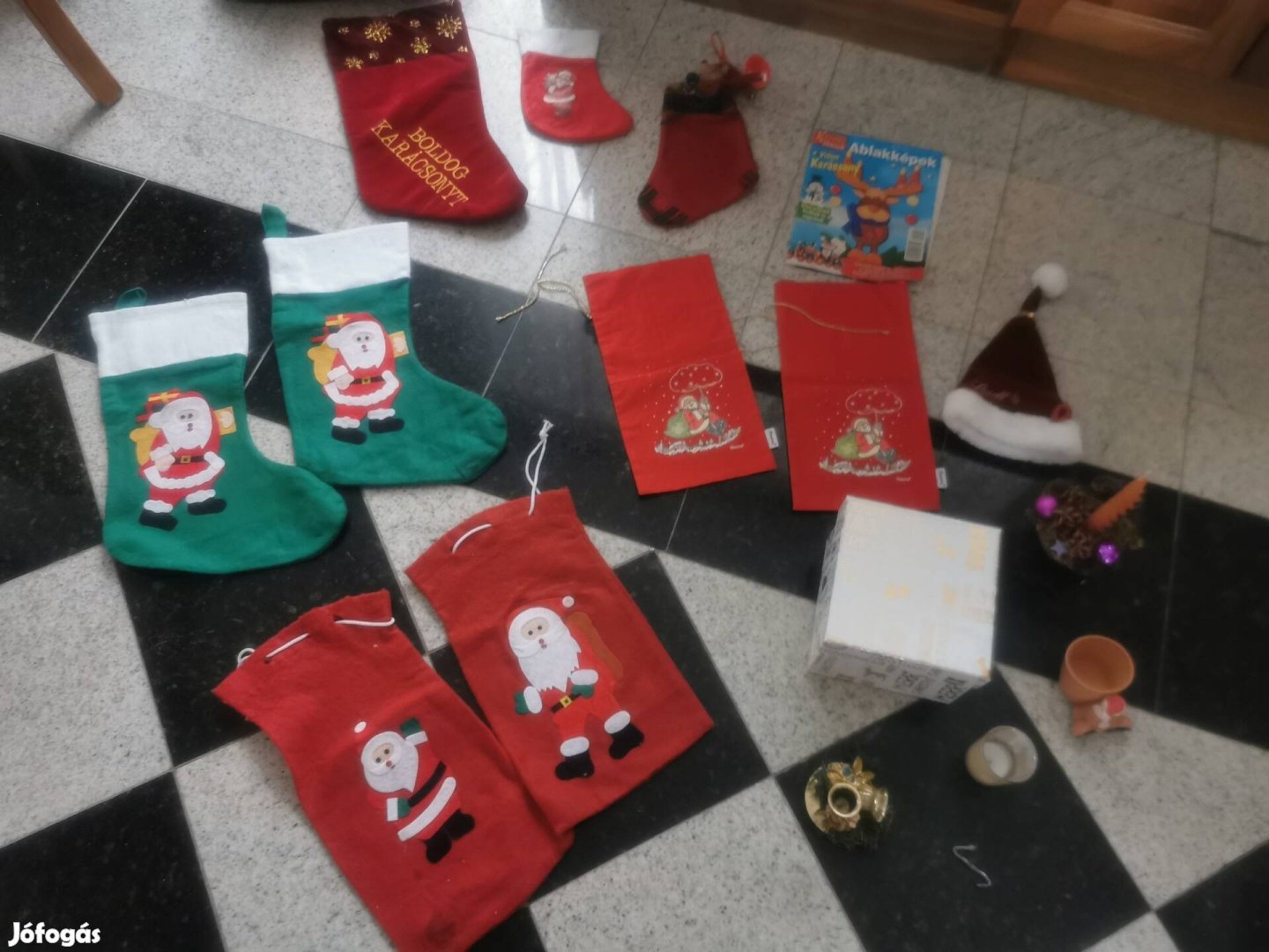 Mikulás zacskó, Télapós csomagoló, dekor, ajándékok egyben