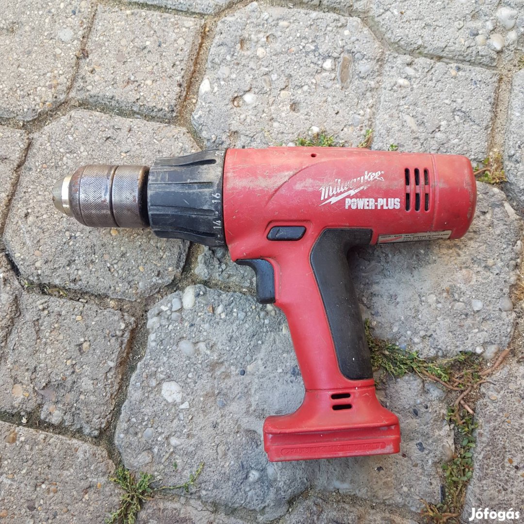 Milwaukee 18 voltos géptest 