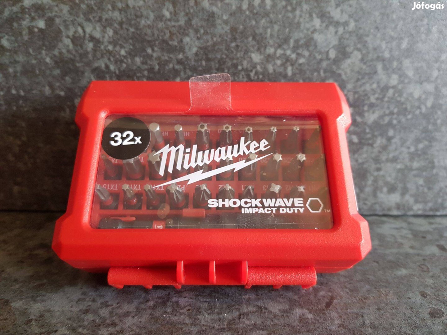 Milwaukee 32 részes bit készlet 4932464240