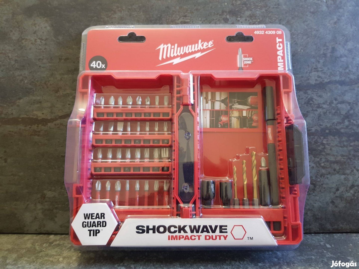 Milwaukee 40 részes Bit és fúrószár készlet befogóval