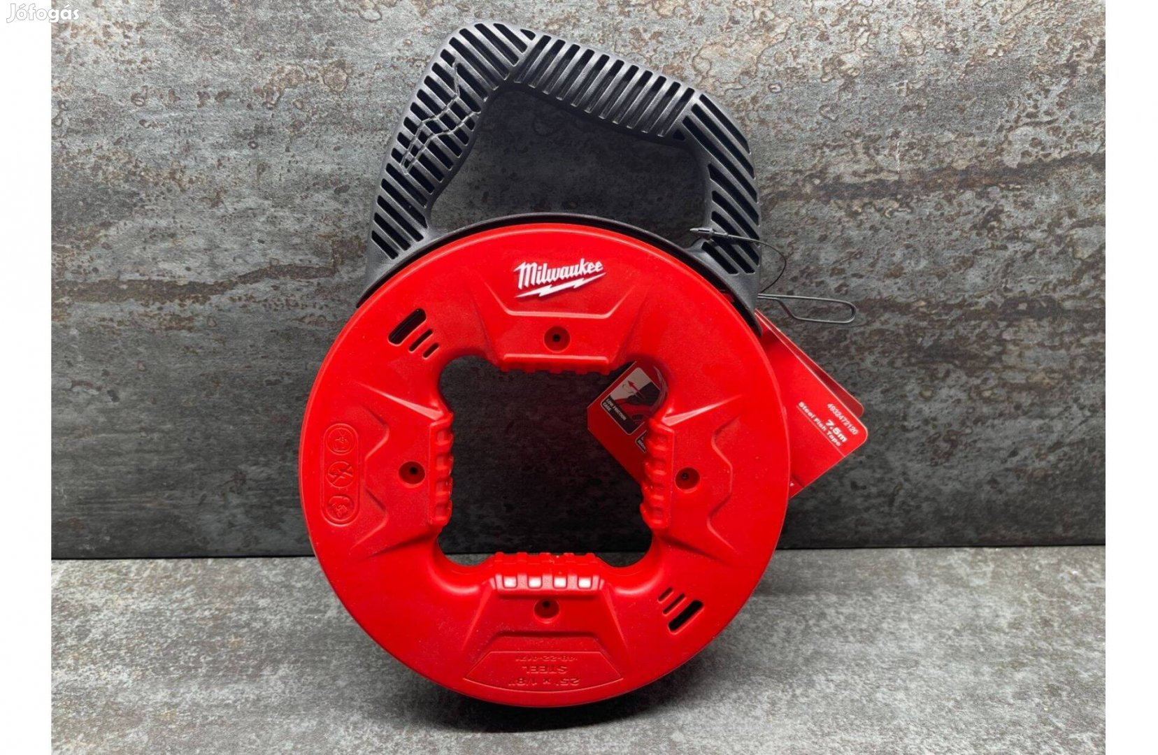 Milwaukee 7.5m Kábelbehúzó acél szalaggal