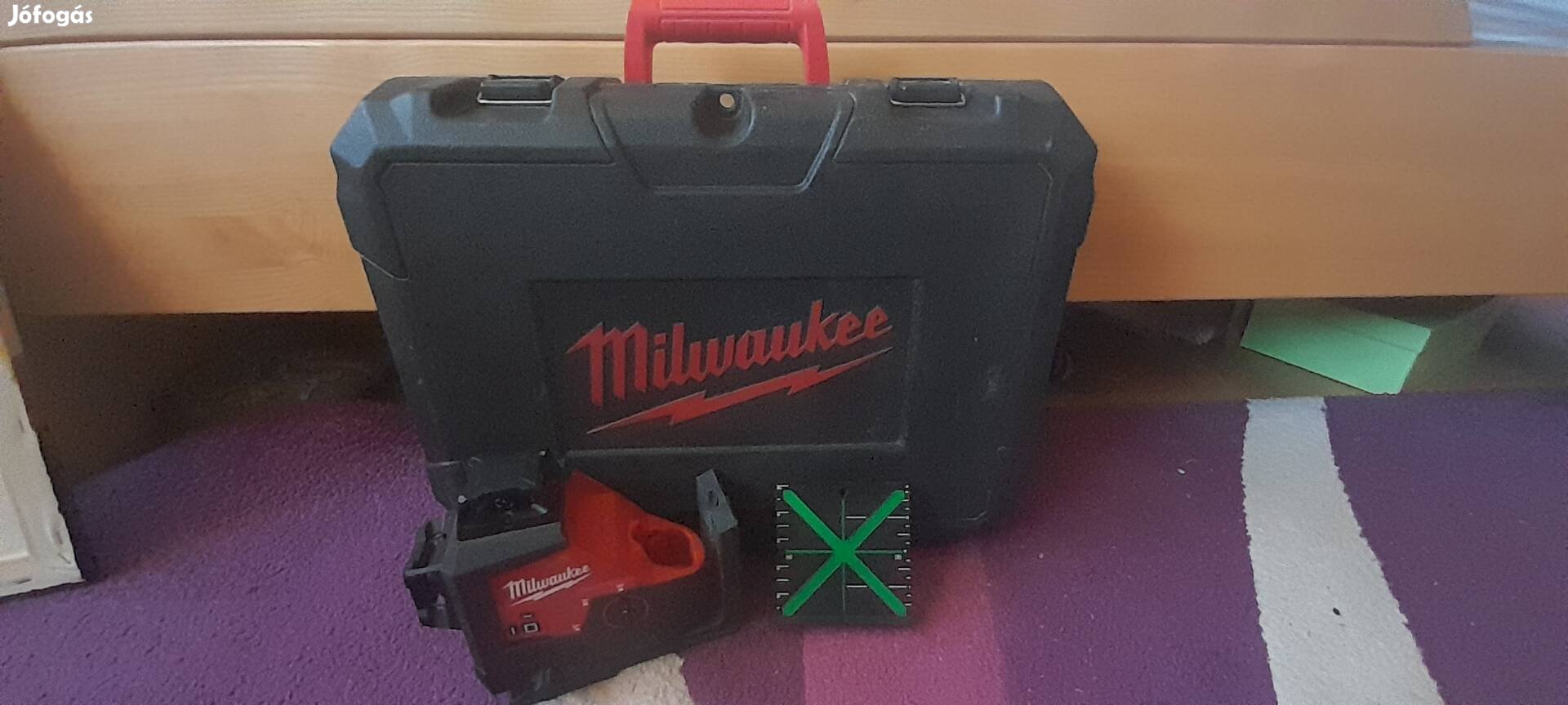 Milwaukee M12 3PL lézeres szintező (3 irányú)