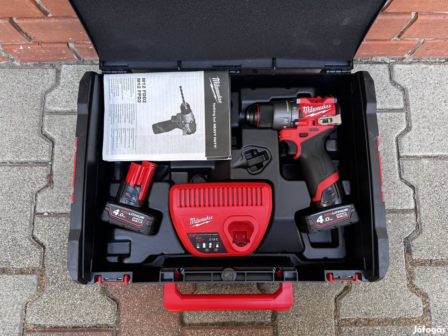 Milwaukee M12 FPD2-402X akkumulátoros ütvefúró - csavarozó szett