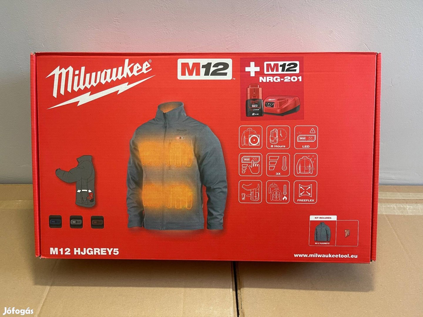 Milwaukee M12 Fűthető kabát + 2ah Aksi / Akku + töltő L-es méret
