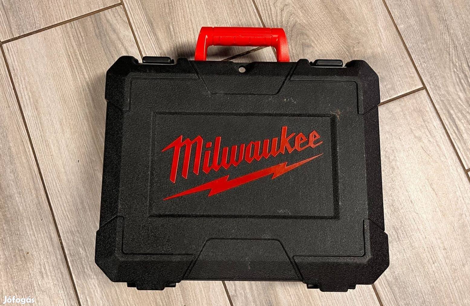 Milwaukee M12 Géptartó Koffer táska