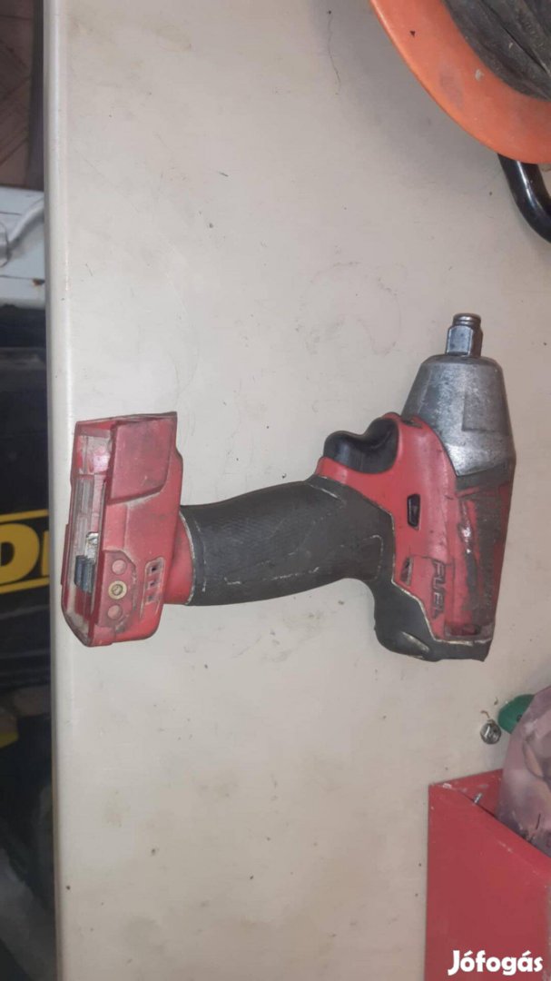 Milwaukee M18 akkus ütvecsavarozó hibás