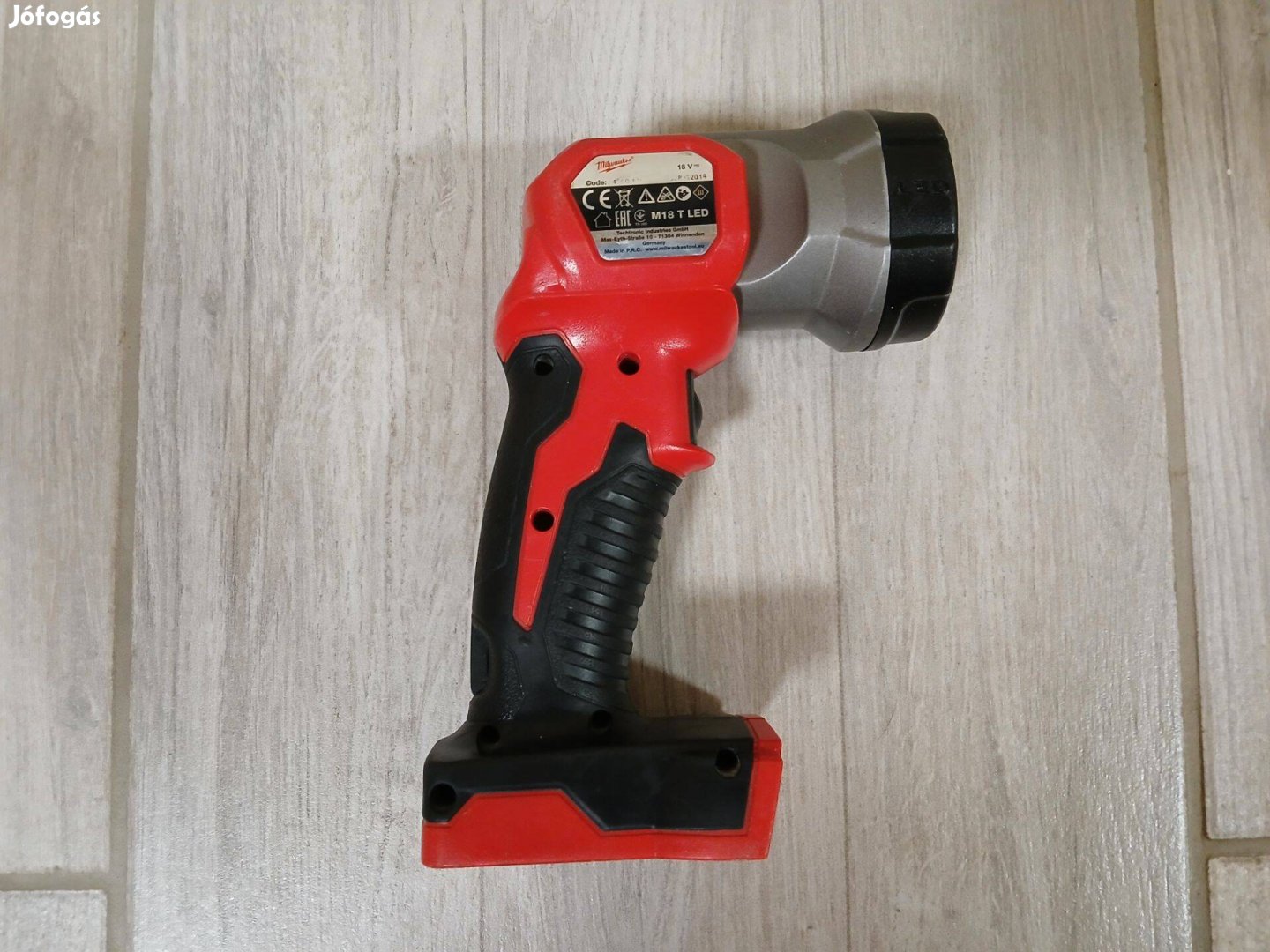 Milwaukee M18 lámpa