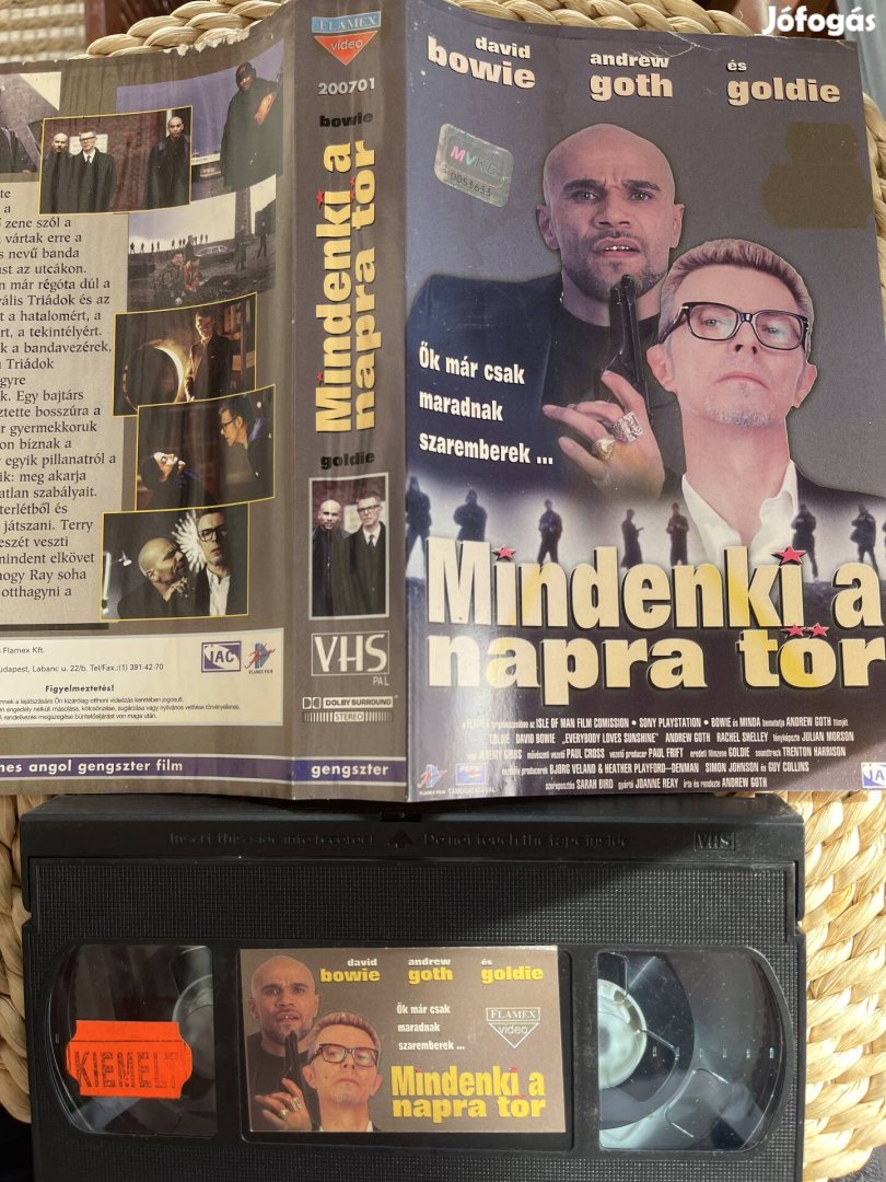 Mindenki a napra tör vhs