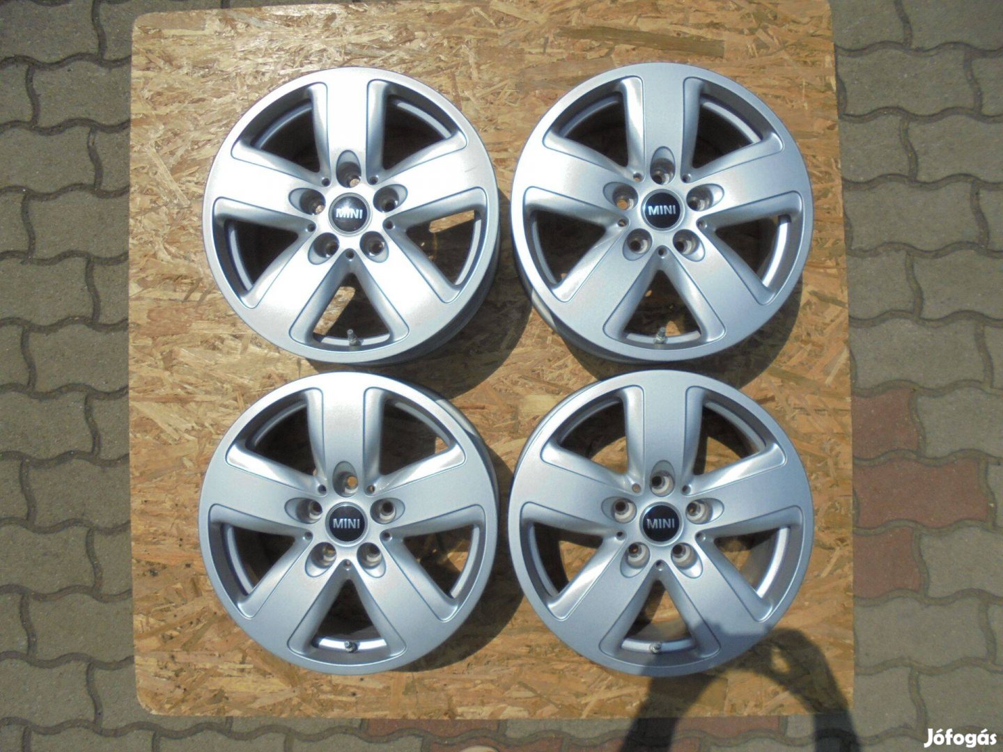 Mini 16-os szenzoros gyári alufelni eladó