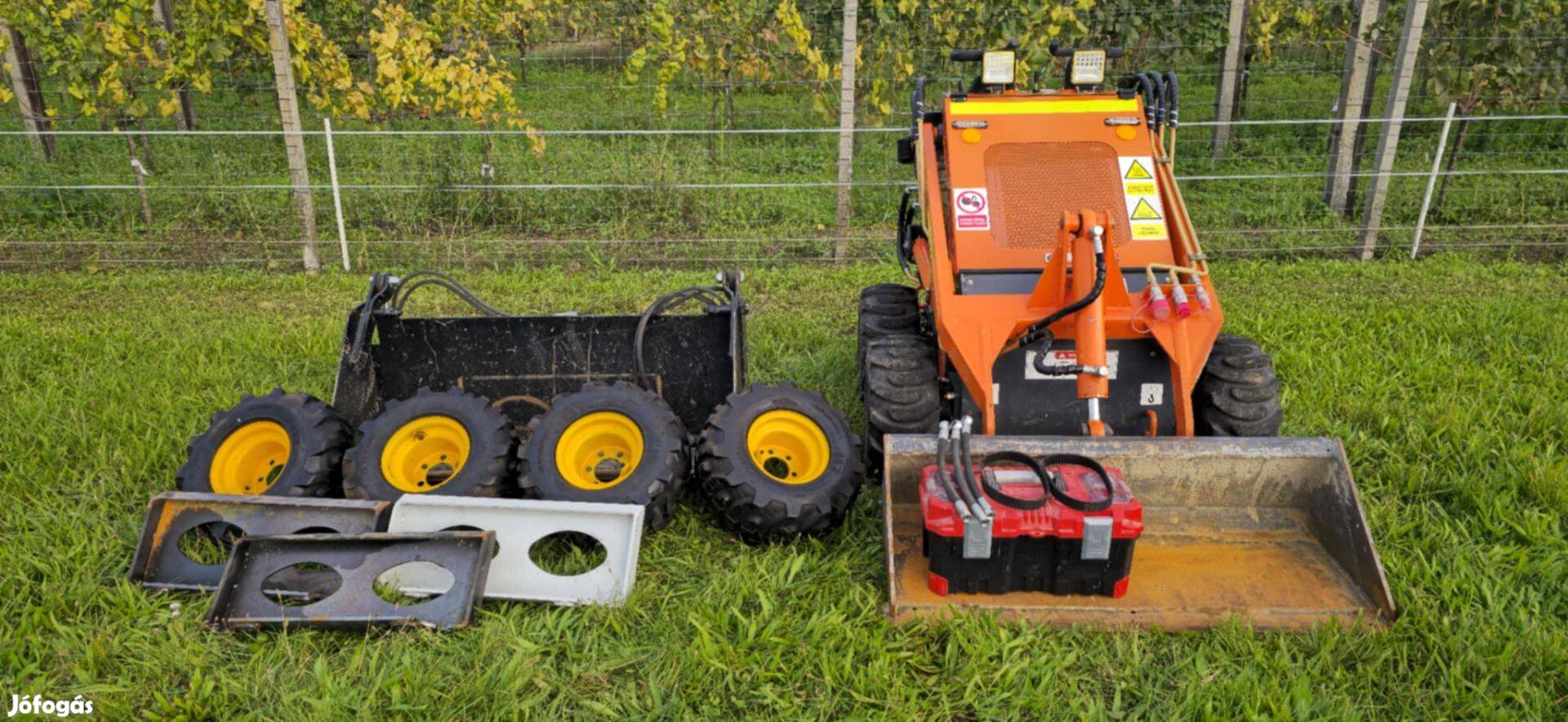 Mini Bobcat 380 Rakodó